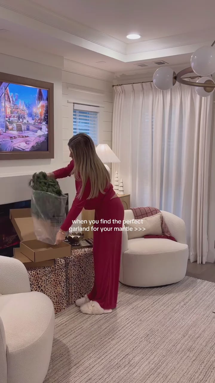 Elegante Weihnachtsgirlande aus Kunstgrün™ video